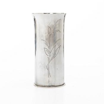 Gunnar Cyrén, Vase, sterling silver, Gävle, 1982.