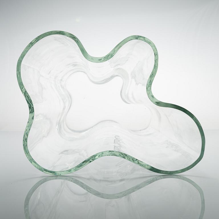 Alvar Aalto, vas, modell 0551, signerad Alvar Aalto 14/1988.