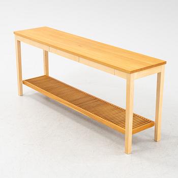 Nirvan Richter, sidobord, "Multi-O", Norrgavel.