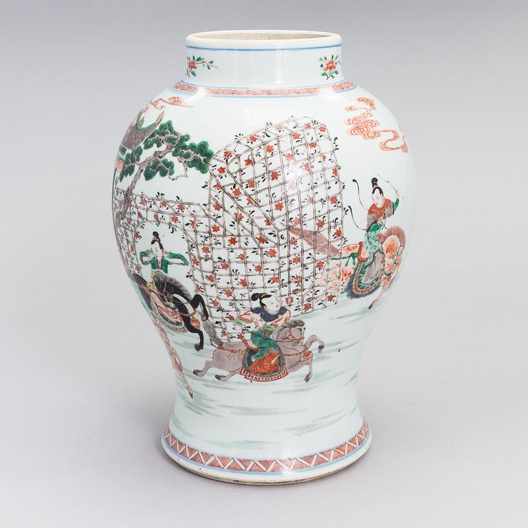 Vas, porslin, Kangxistil, sen Qingdynasti, 1800-tal.