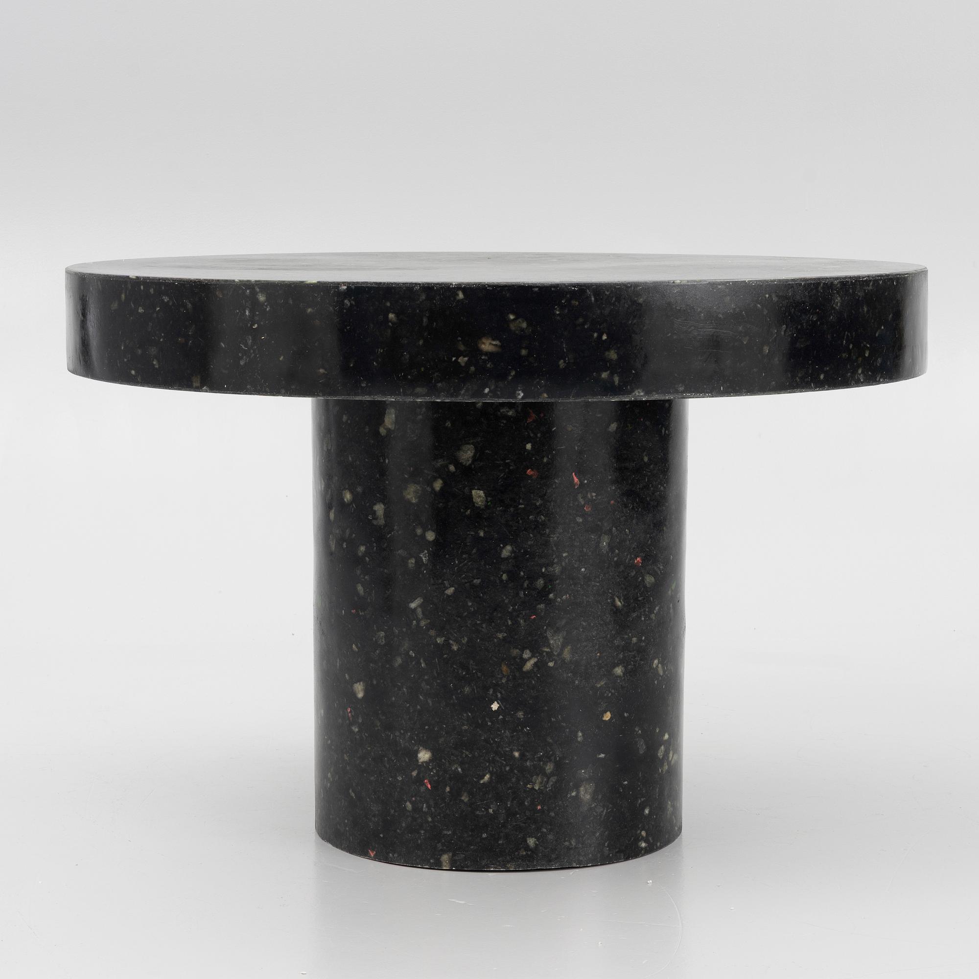 Gustaf Westman, matbord, "Linn Innovation Table", Swedish Stockings, 2025.