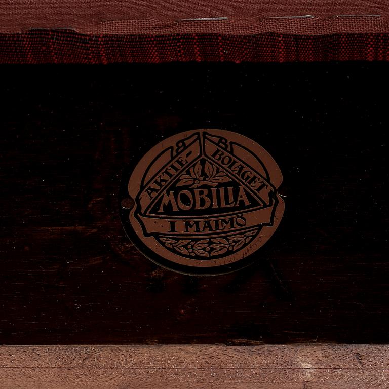 MATSALSMÖBLEMANG, 13 delar, senbarockstil, AB Mobilia, Malmö, 1900-talets första hälft.