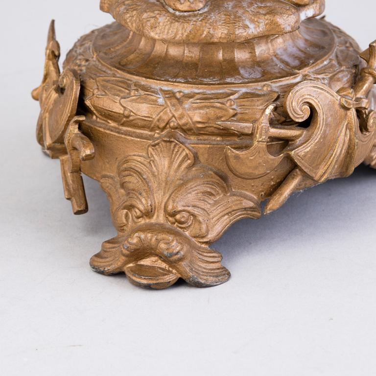 A candelabrum in copper metal alloy, end of the 19th Century.