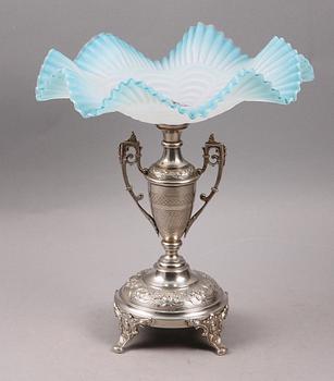 UPPSATSSKÅL, nysilver, glas, nyrenässans, sent 1800-tal.