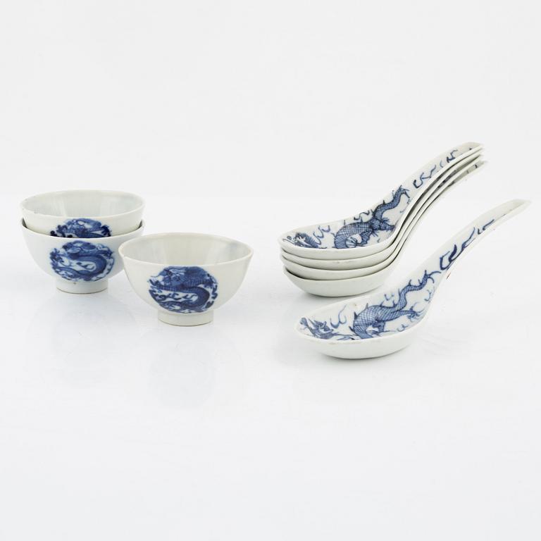 Six blue and white porcelain spoons and three cups, China, late Qing dynasty.