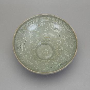SKÅL, keramik. Korea, Koryo 1200-tal.
