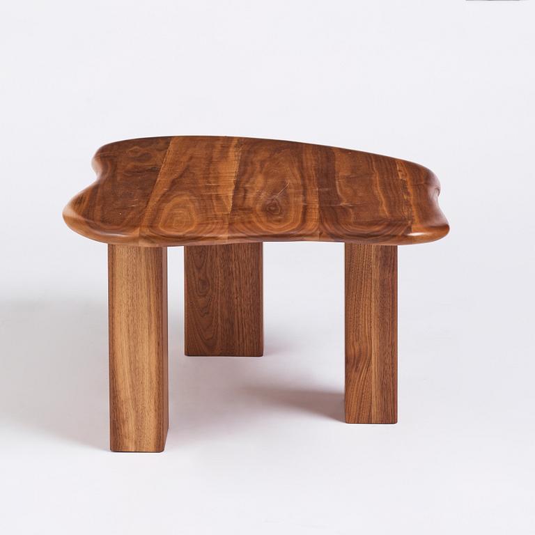 Niklas Runesson, a unique low table, executed in his own studio in 2021.