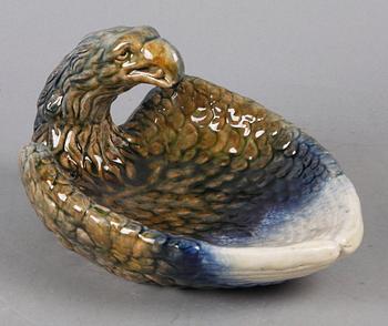 PRYDNADSFAT, majolika, Höganäs, omkring 1900.