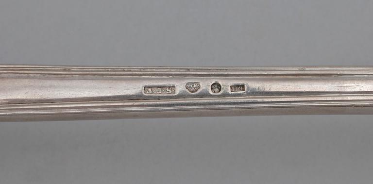 SOPPSLEV, silver, "Olga", Anton Julius Söhrling, Linköping 1850. Vikt ca 300 gram.