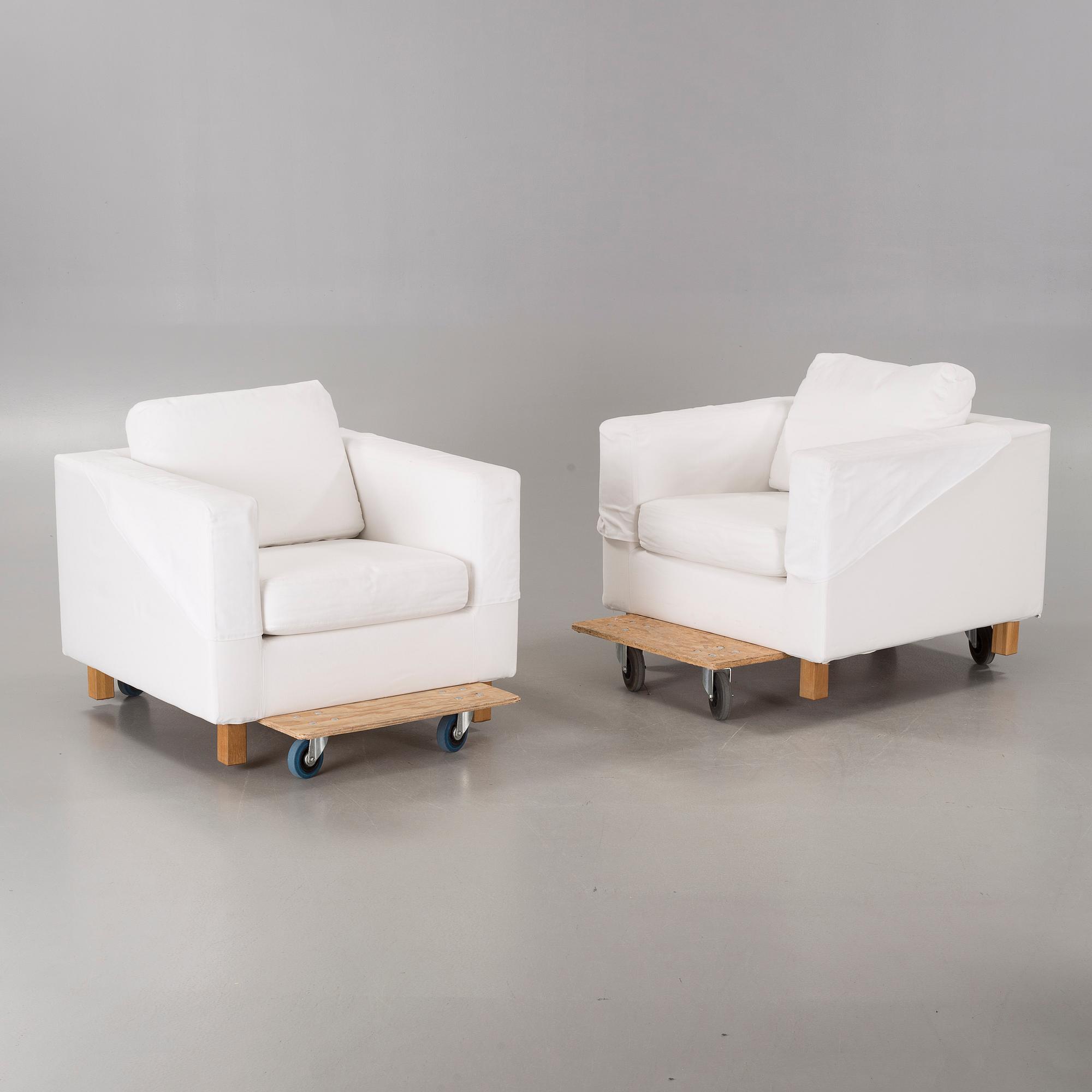 A pair of armchairs by Ihreborn, Sweden, late 20th / early 21st century.