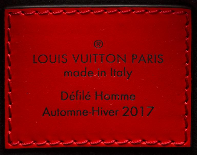 Sidebag "Supreme", "Danube PM", Louis Vuitton 2017.