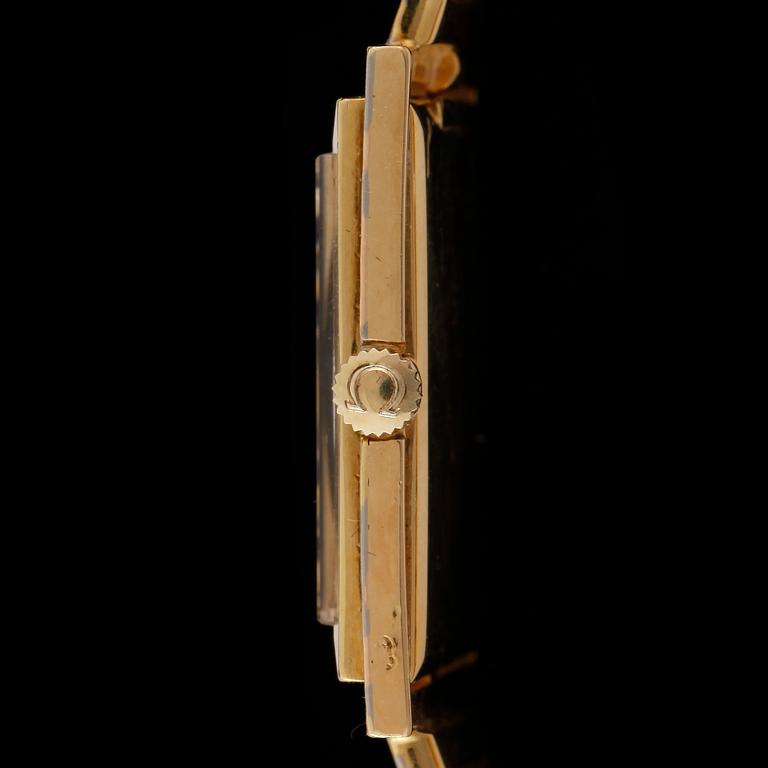 ARMBANDSUR, herr, 18k trefärgat guld, Omega,  Vikt 63,5g.