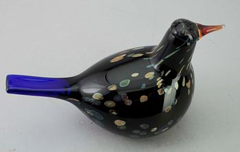 FÅGEL, sign O.Toikka, Nuutajärvi, 2003.