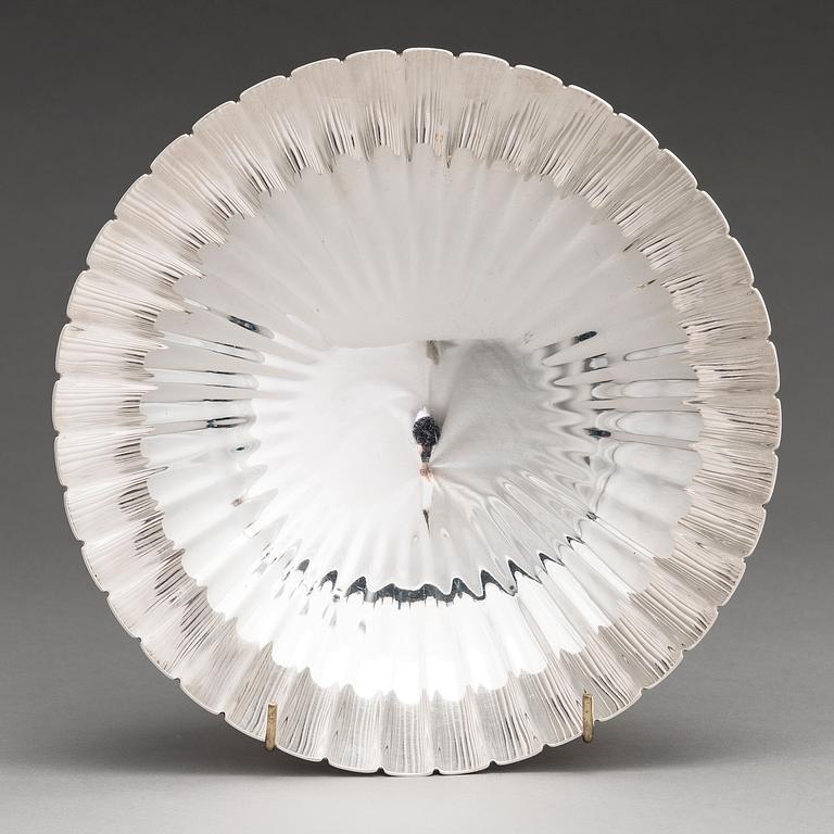 SIGVARD BERNADOTTE, MALJA ja KAADIN, 856A, sterlinghopeaa, Firma Georg Jensen, Kööpenhamina 1990-91. Muotoiltu v. 1938.