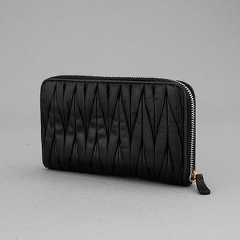 PLÅNBOK, "Matelassé", Miu Miu.