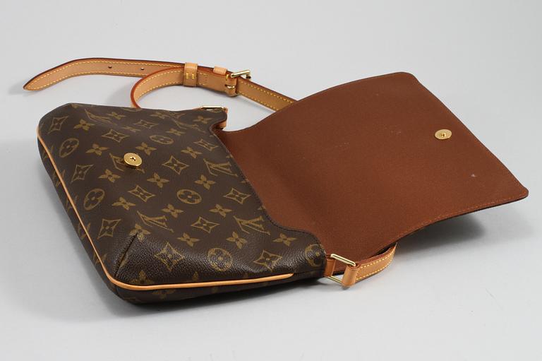 VÄSKA, "Musette Tango", Louis Vuitton.