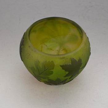 VAS, glas. Emile Gallé, Nancy, Frankrike, 1900-talets början.