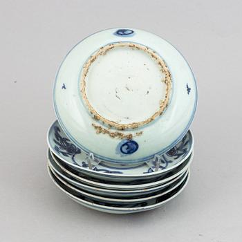 A set of six blue and white dishes, China, Ming dynasty (1368-1644).