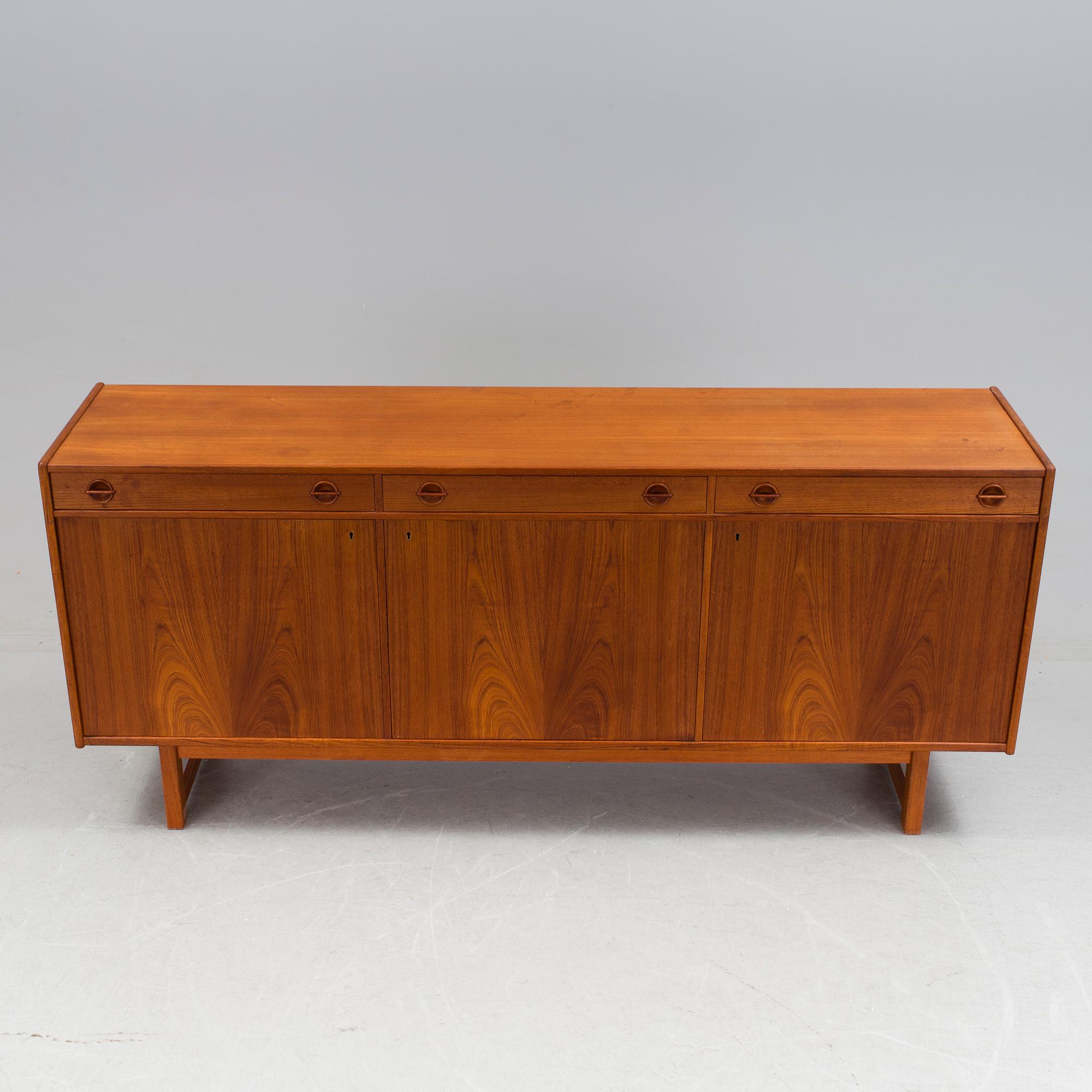 SIDEBOARD, teak, 1900-talets tredje kvartal.