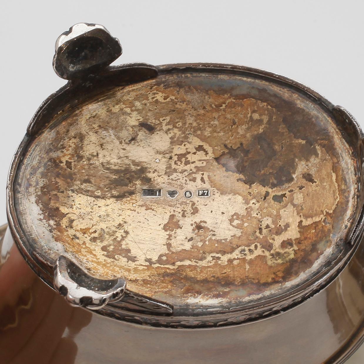 SERVISDELAR, 3 delar, silver, bland annat en kanna av A.G. Dufva, Stockholm, 1908. Vikt ca 720 gram.