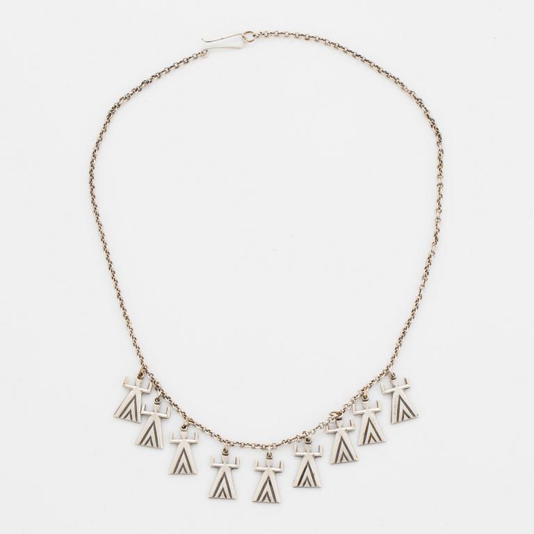 Kalevala Heli 1304643uori, silver plated bronze necklace.