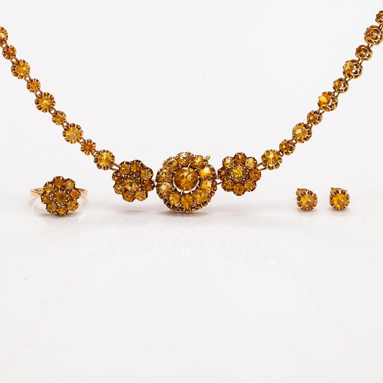 Torbjörn Tillander, A 14K gold jewellery suite with citrines. Helsinki 1981.