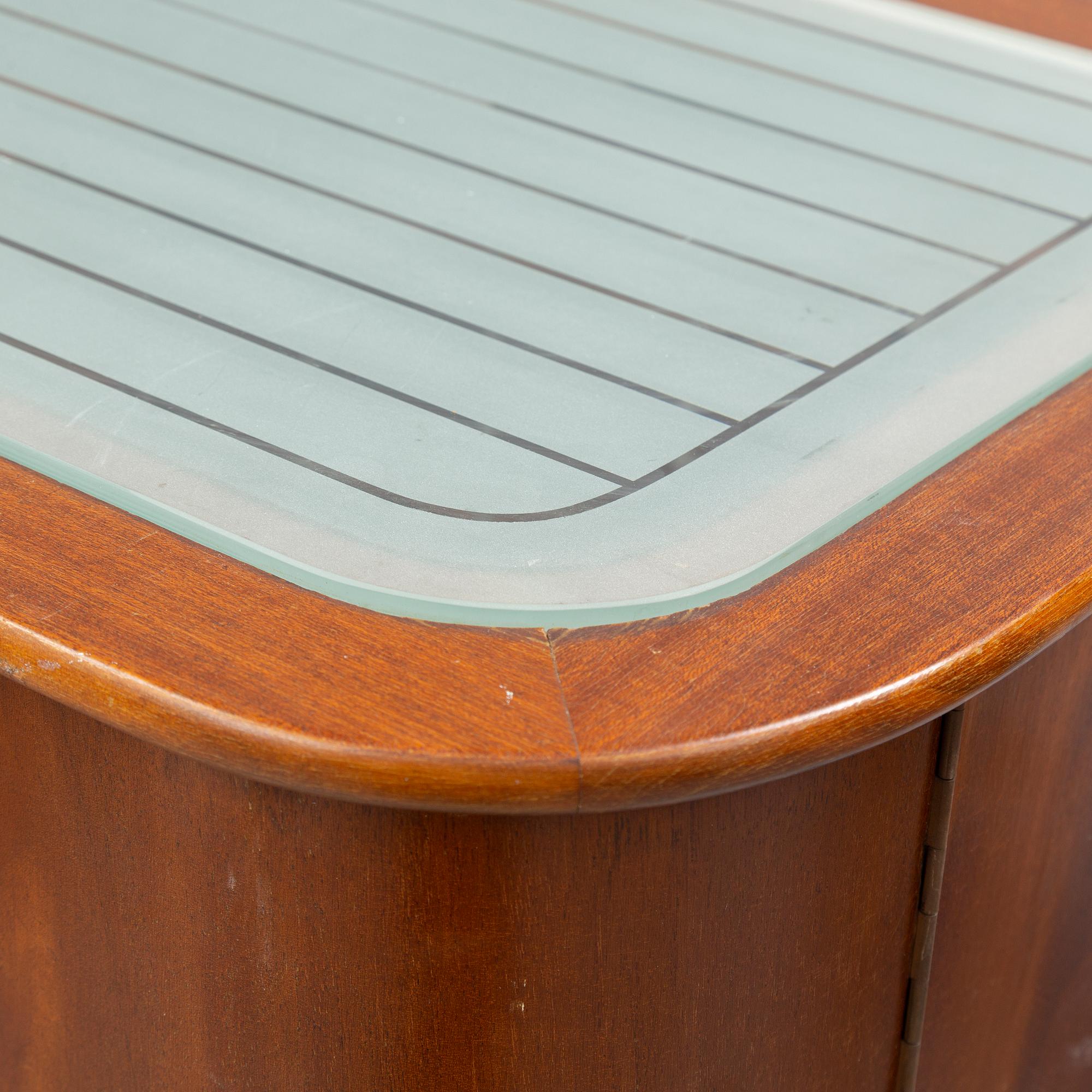 BARSKÅP, Förenade Möbelfabrikerna, Linköping. 1900-talets mitt.