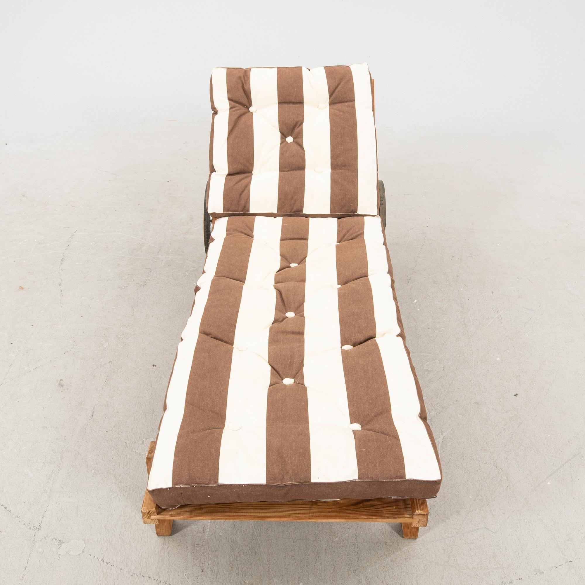 Elsa Stackelberg, a pine sunbed, Fri Form, second half of the 20th Century.