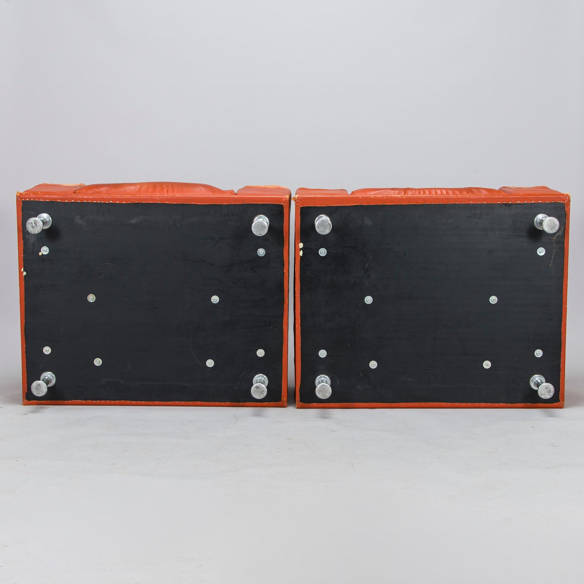 Yrjö Kukkapuro, nojatuoleja, pari, "Variaatio", tilaustyö, Haimi, 1970-luvun loppu.