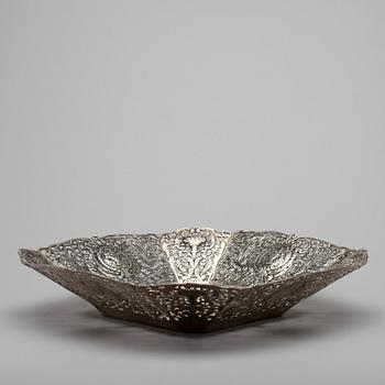 SKÅL, silver, stämplat RJH, Helsingfors 1963. Vikt 658 g.