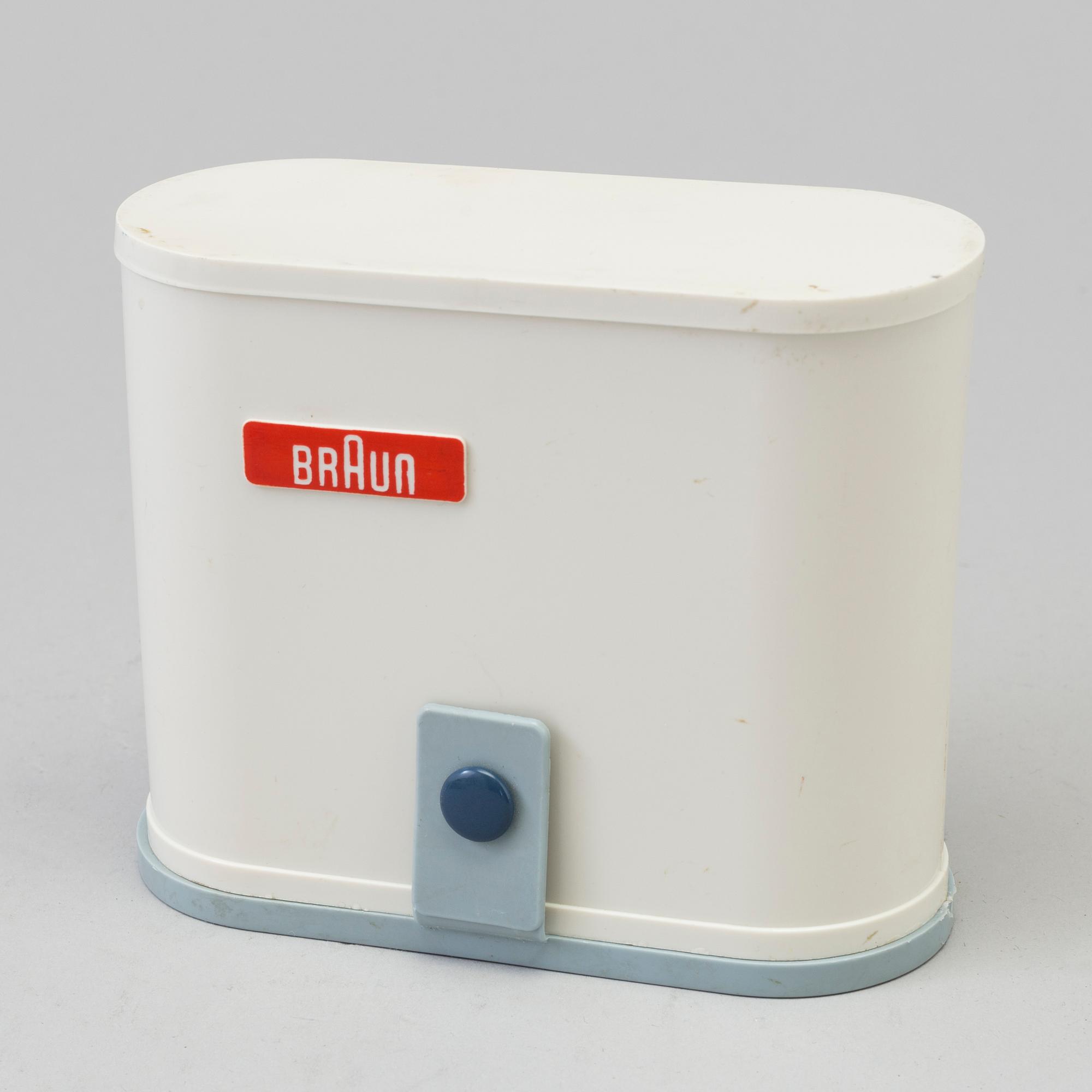 DIETER RAMS & GERD ALFRED MÜLLER, 4 shavers, Braun.