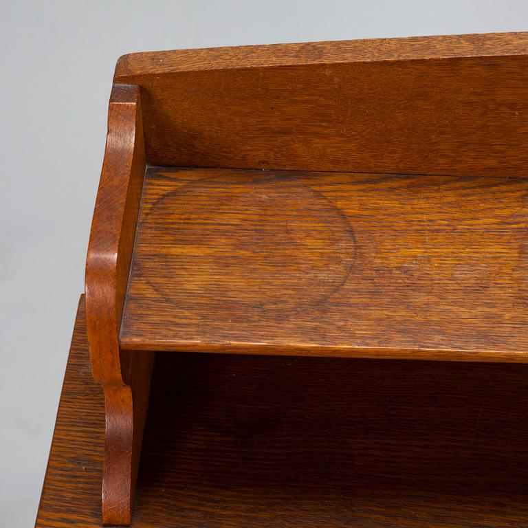 A 20th century sideboard / washstand.