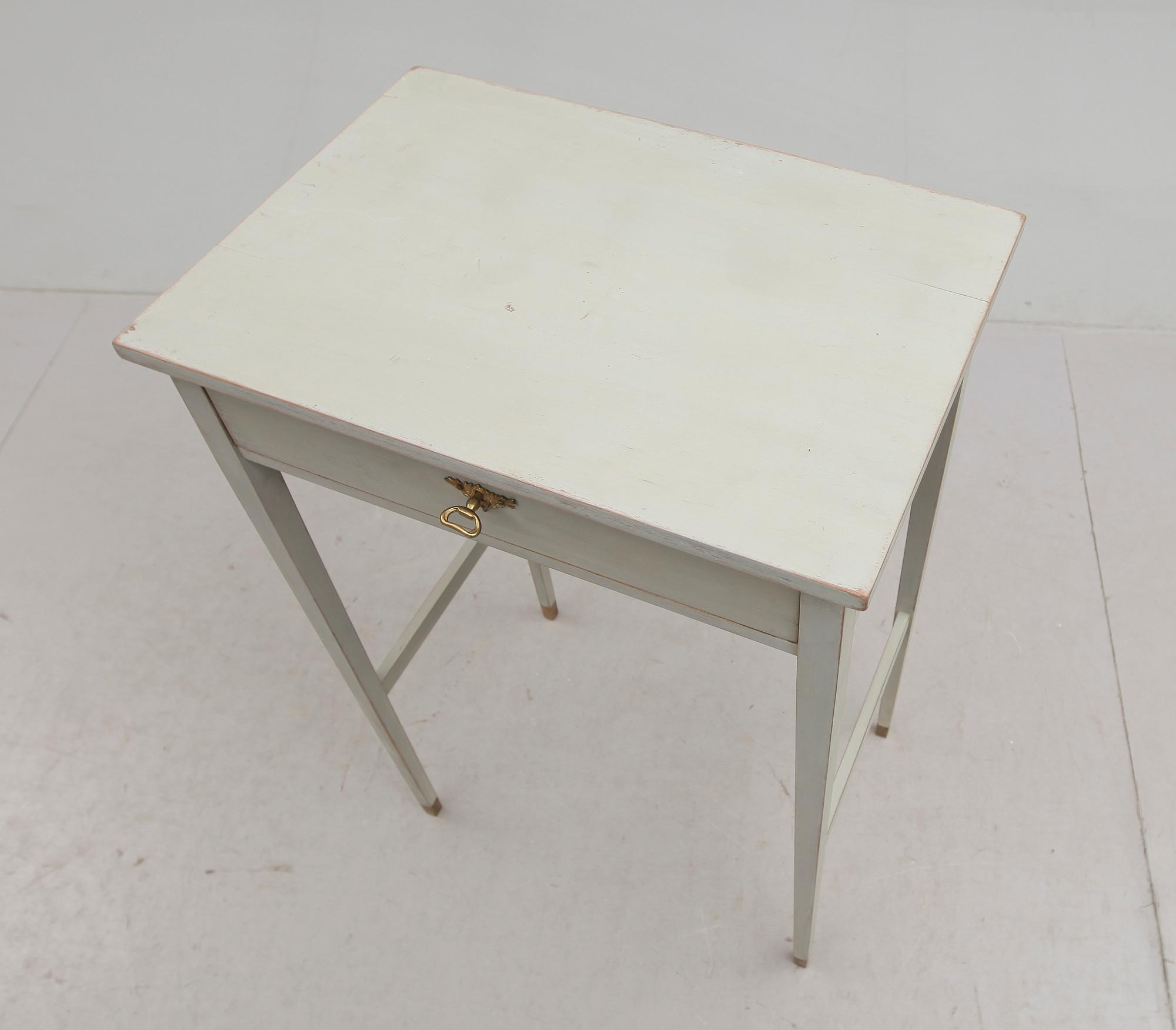 DAMARBETSBORD, 1900-talets första hälft.