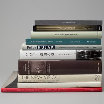 A set og 10 books, among othes , Andreas Gursky, 20th century.