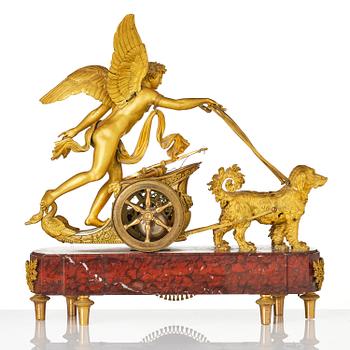 Bordspendyl, av André-Antoine Ravrio (bronsfabrikör verksam i Paris 1777 - 1814), Directoire.