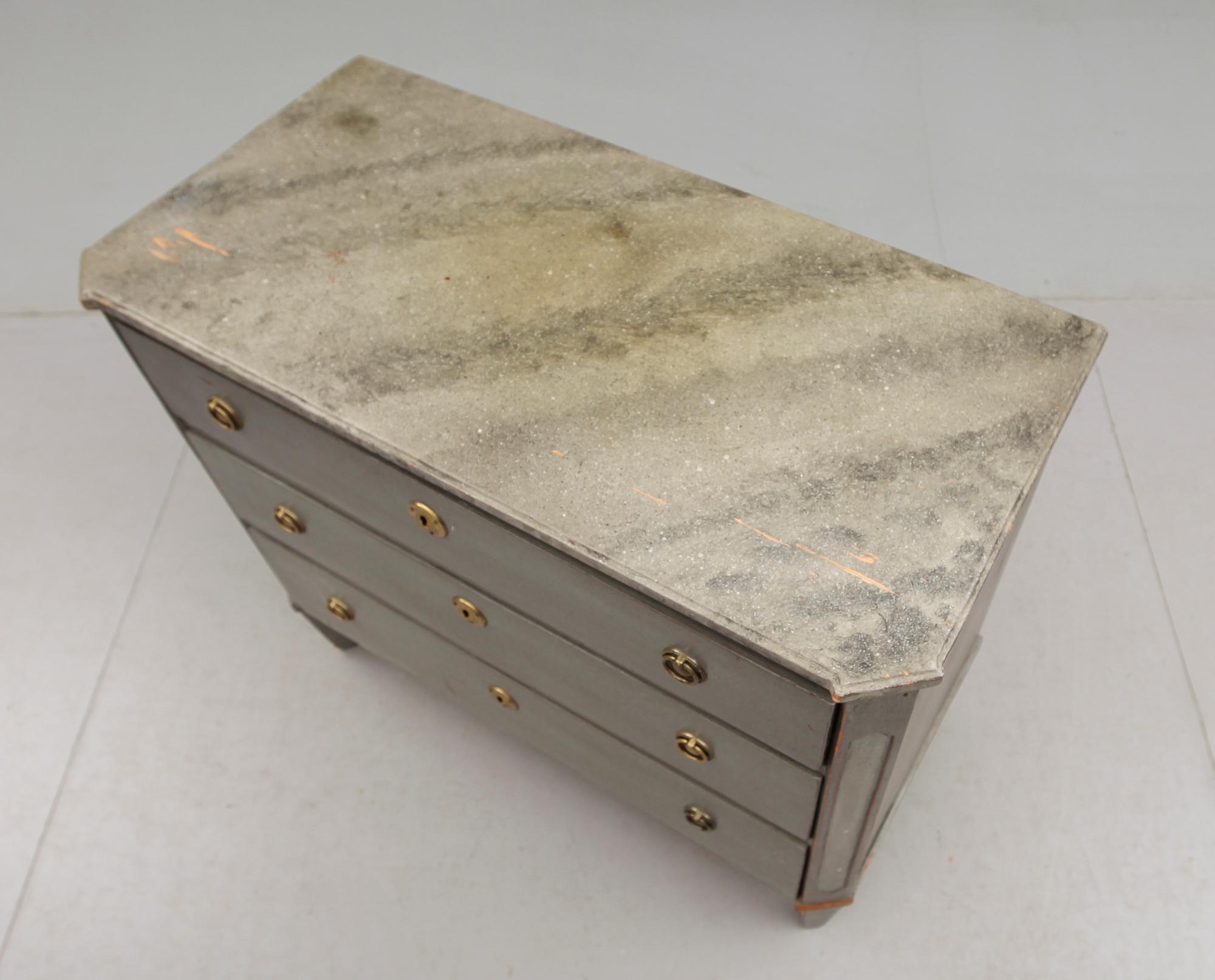 BYRÅ, gustaviansk stil, 1800-tal.