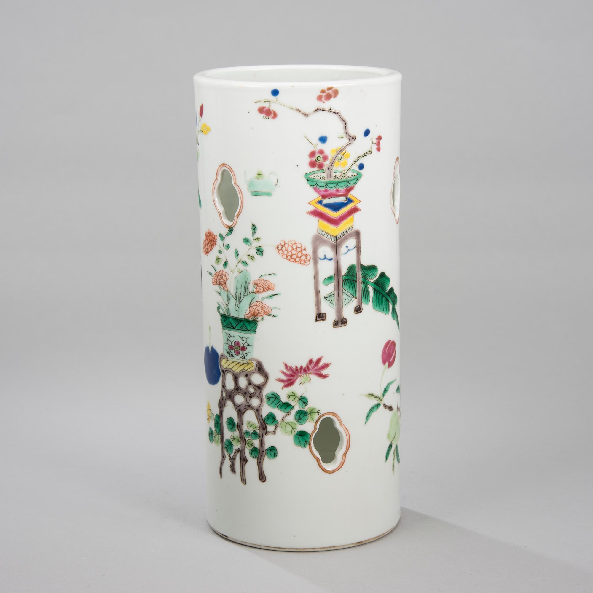 MALJAKKO, posliinia, Kiina, 1900-luvun alku.