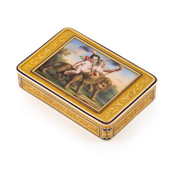 326. Dosa, tvåfärgat guld och emalj, otydliga stämplar, sannolikt Genève 1800-tal.