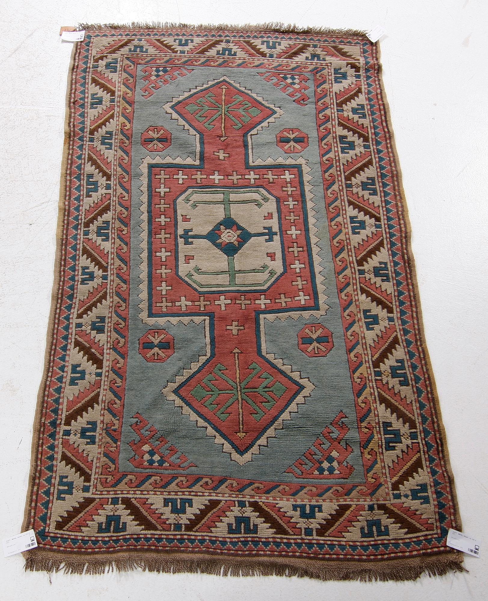MATTA, Kazak, ca 190 x 117.