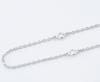 A ca 0.45 cts brilliant cut diamond necklace.