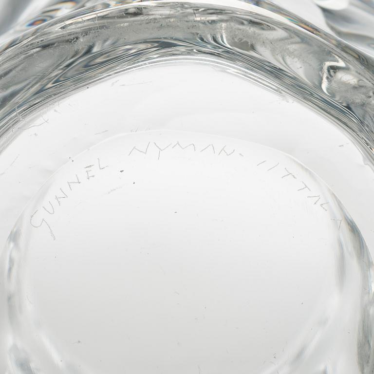Gunnel Nyman, A glass vase, model 'GN 3231', signed Gunnel Nyman Iittala. 1940s.