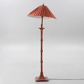 A chinoiserie floor lamp, 20th century.