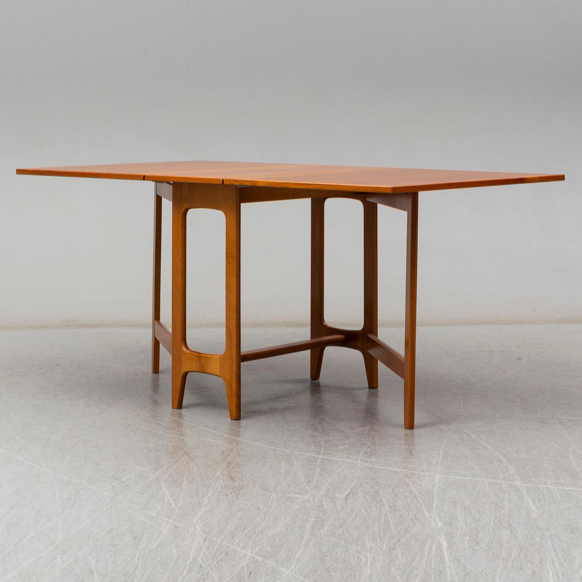 BENDT WINGE, a teak gate-leg table from Kleppes Møbelfabrik, Norway.