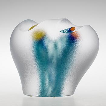 SKULPTUR, glas. Monica Backström, Kosta Boda. Signerad och numrerad 2/25. 1990-tal/2000-tal.