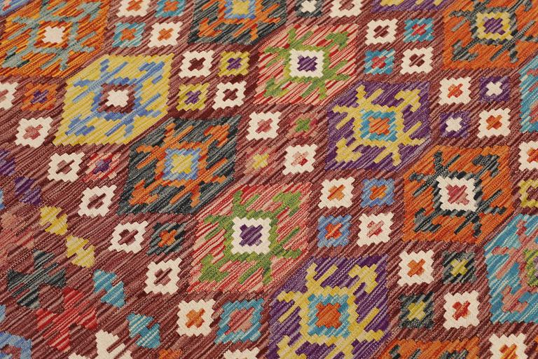 A Kilim carpet, approx. 345 x 256 cm.