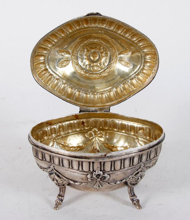 SOCKERSKÅL, silver, ca 300 gram, gustaviansk stil.