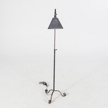 A 1930/40s metal floor lamp.