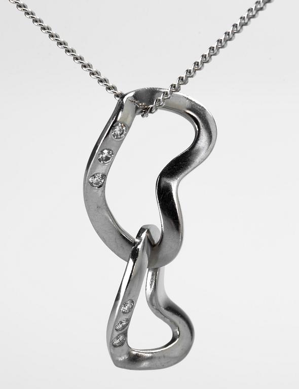 HÄNGE SAMT KEDJA, "Interlocking hearts", Regitze Overgaard för Georg Jensen, 18 k vitguld med diamanter. Vikt ca 7,5 g.