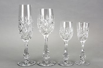 Fritz Kallenberg, glasservis, ca 87 delar, "Pompadour", Boda.
