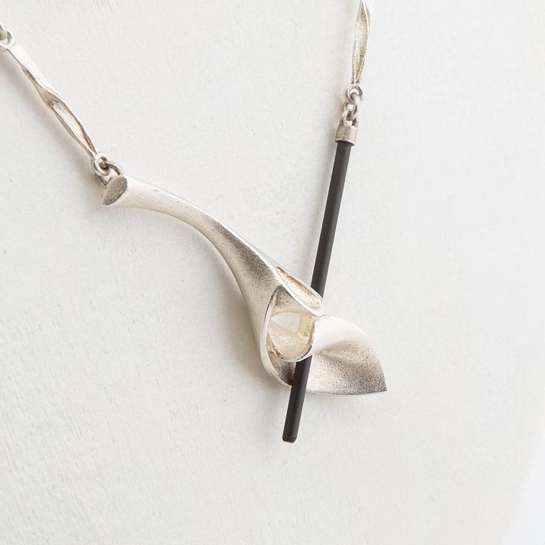 Pekka Hirvonen necklace "Contact" Lapponia Finland 2002.